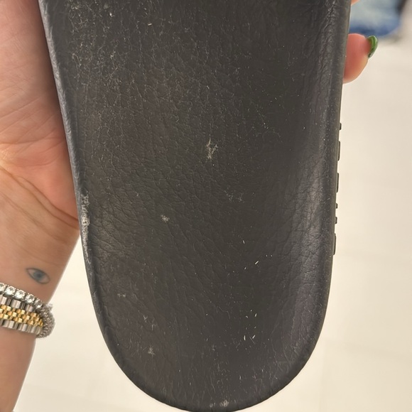 Gucci slides - Picture 6 of 10